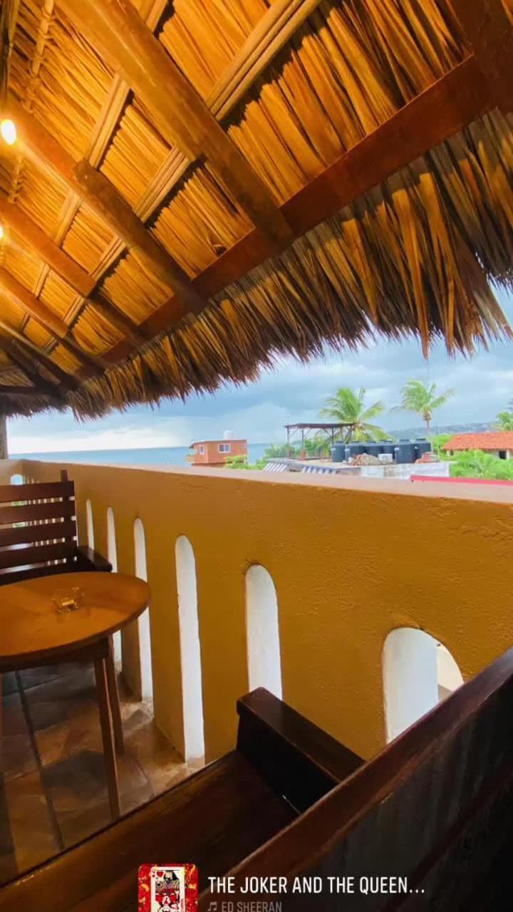 Casa Tacuba Hotel Puerto Escondido  Exterior photo